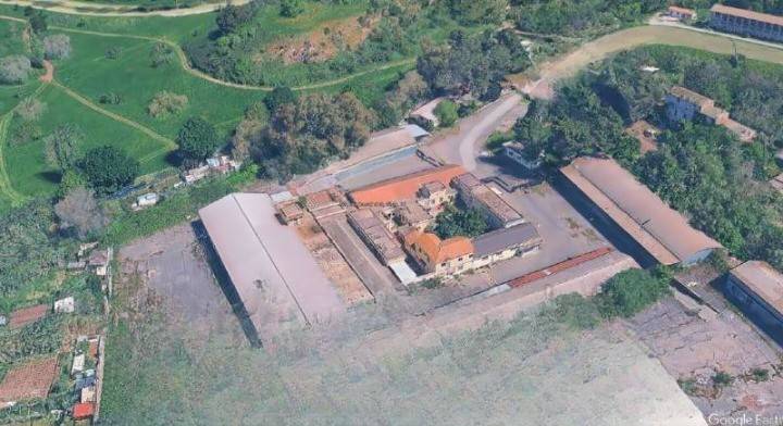 locale commerciale in vendita a Roma in zona EUR