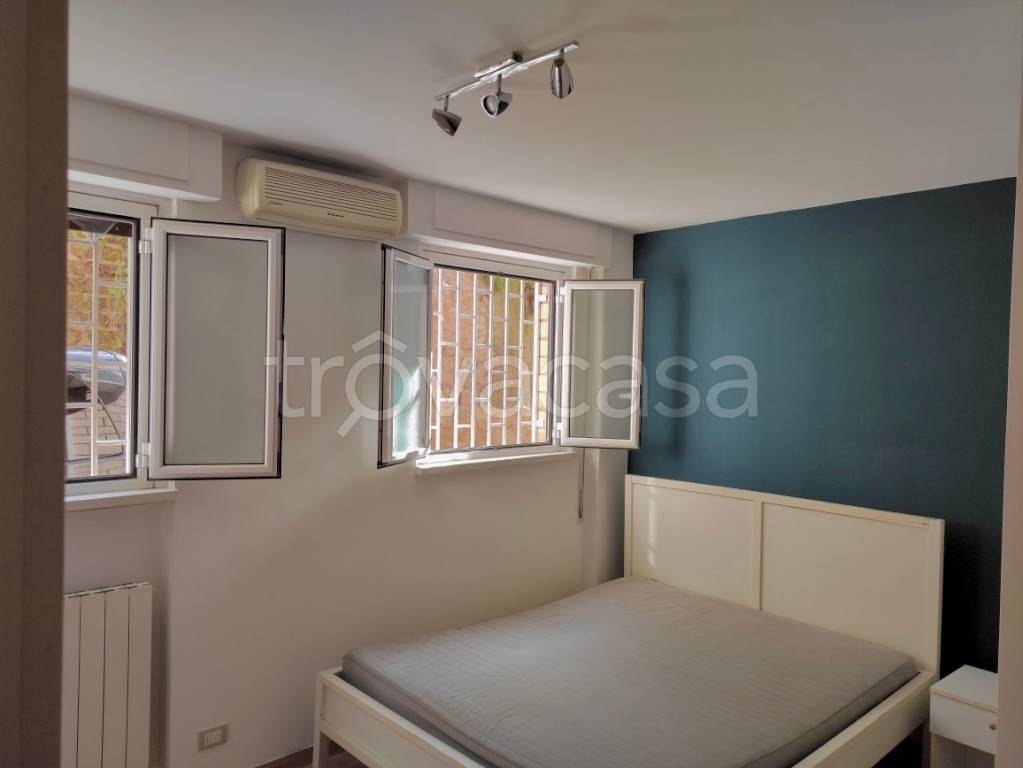 appartamento in vendita a Roma in zona Acilia