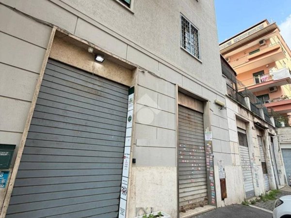negozio in vendita a Roma in zona Tor Bella Monaca