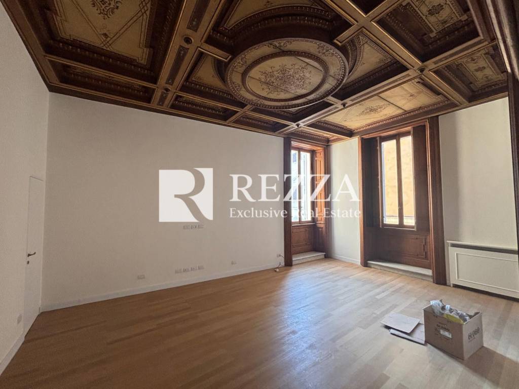 appartamento in vendita a Roma in zona Rione Monti/Campitelli