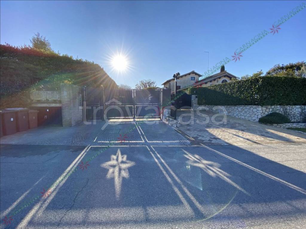 casa indipendente in vendita a Roma in zona Olgiata