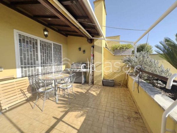 appartamento in vendita a Roma in zona Colle del Sole