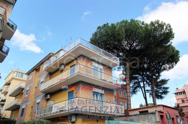 appartamento in vendita a Roma in zona Primavalle