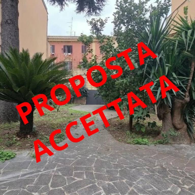 appartamento in vendita a Roma in zona Tuscolano