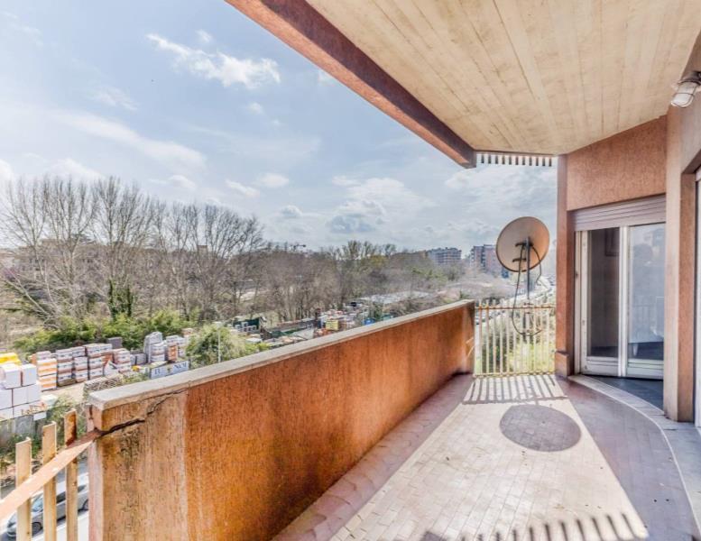 appartamento in vendita a Roma in zona Trastevere