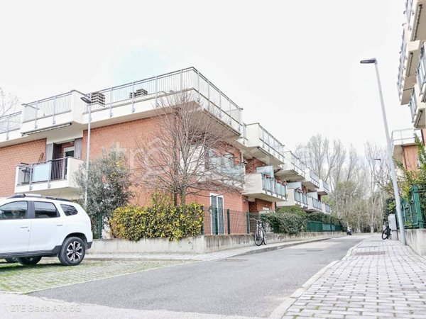 appartamento in vendita a Roma in zona Infernetto