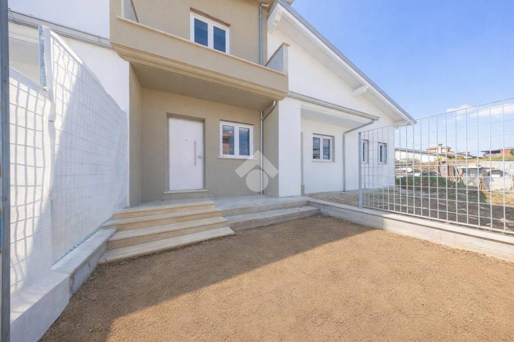 casa indipendente in vendita a Roma in zona Giardini di Corcolle