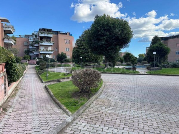 appartamento in vendita a Roma in zona Giuliano Dalmata