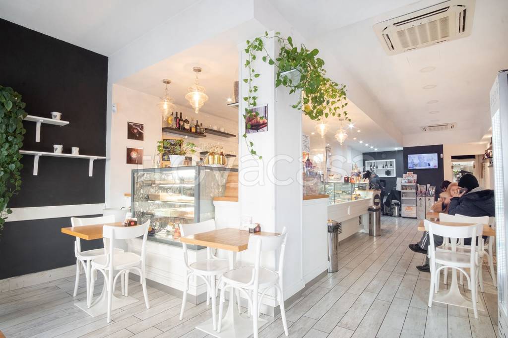 negozio in vendita a Roma in zona Aurelio