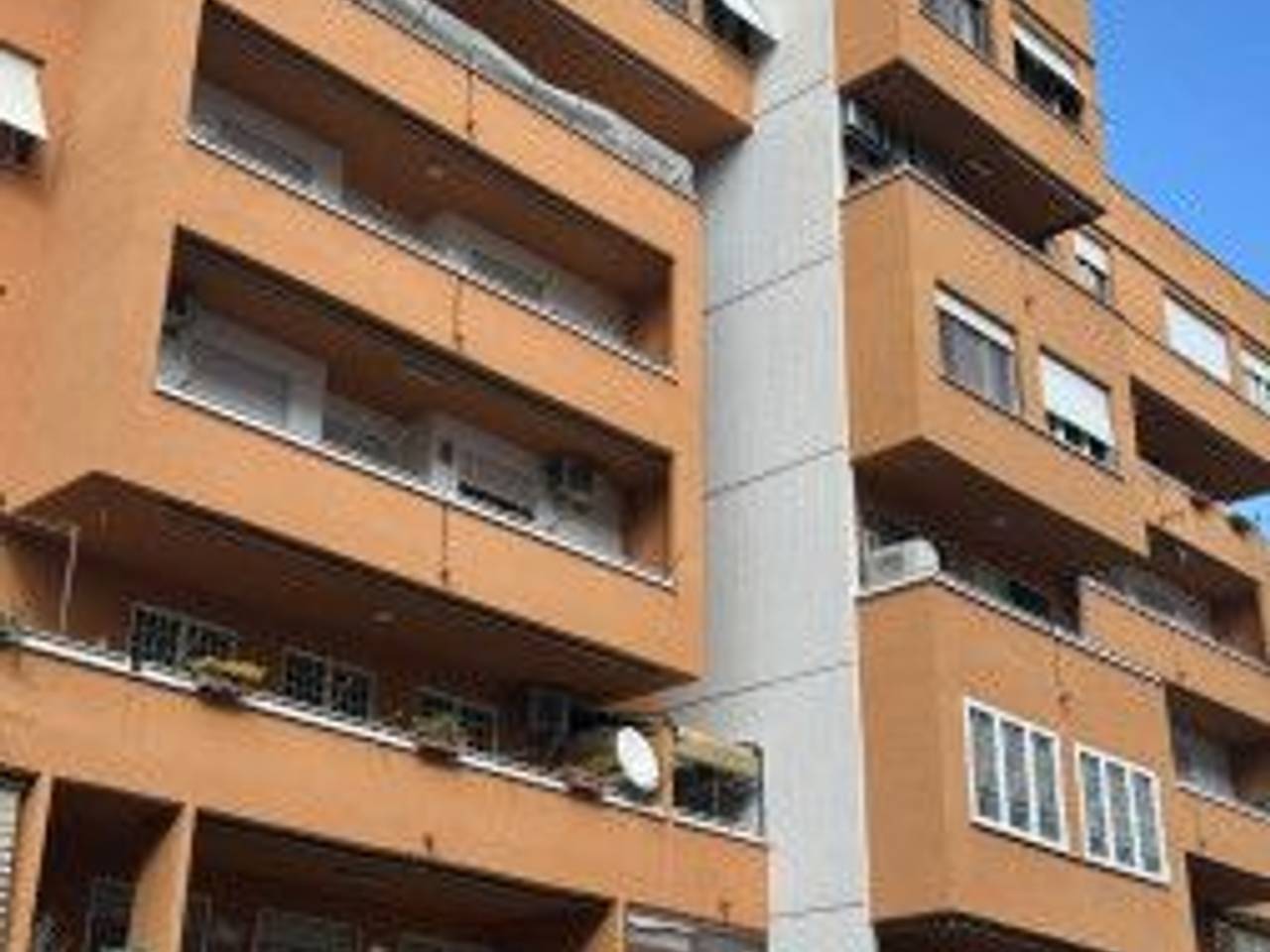 appartamento in vendita a Roma in zona Ardeatino