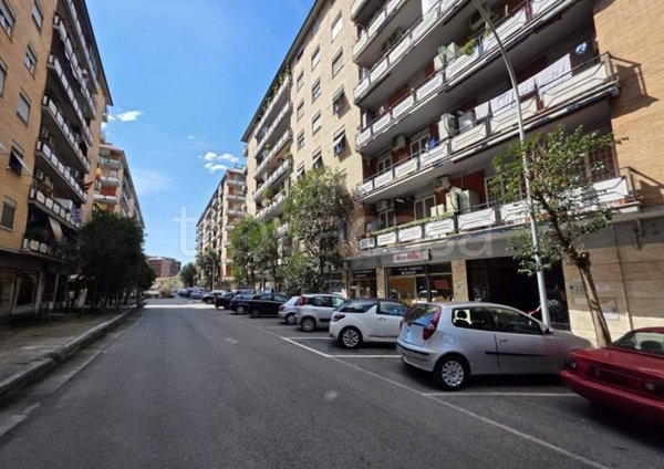 appartamento in vendita a Roma in zona Tuscolano