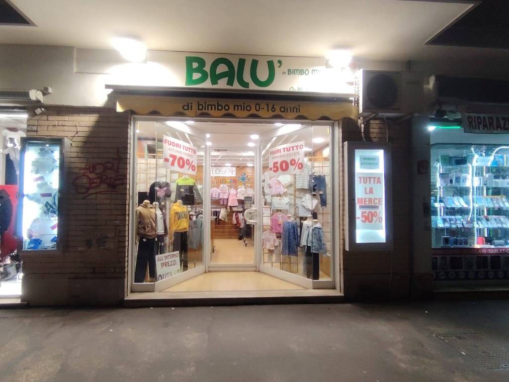 negozio in vendita a Roma in zona Primavalle