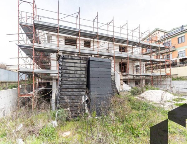 casa indipendente in vendita a Roma