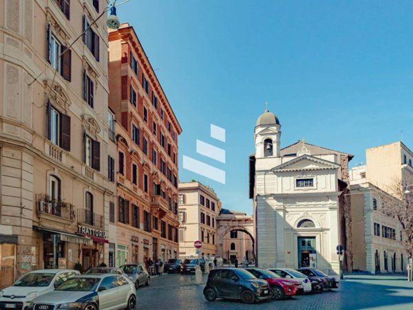 negozio in vendita a Roma in zona Esquilino