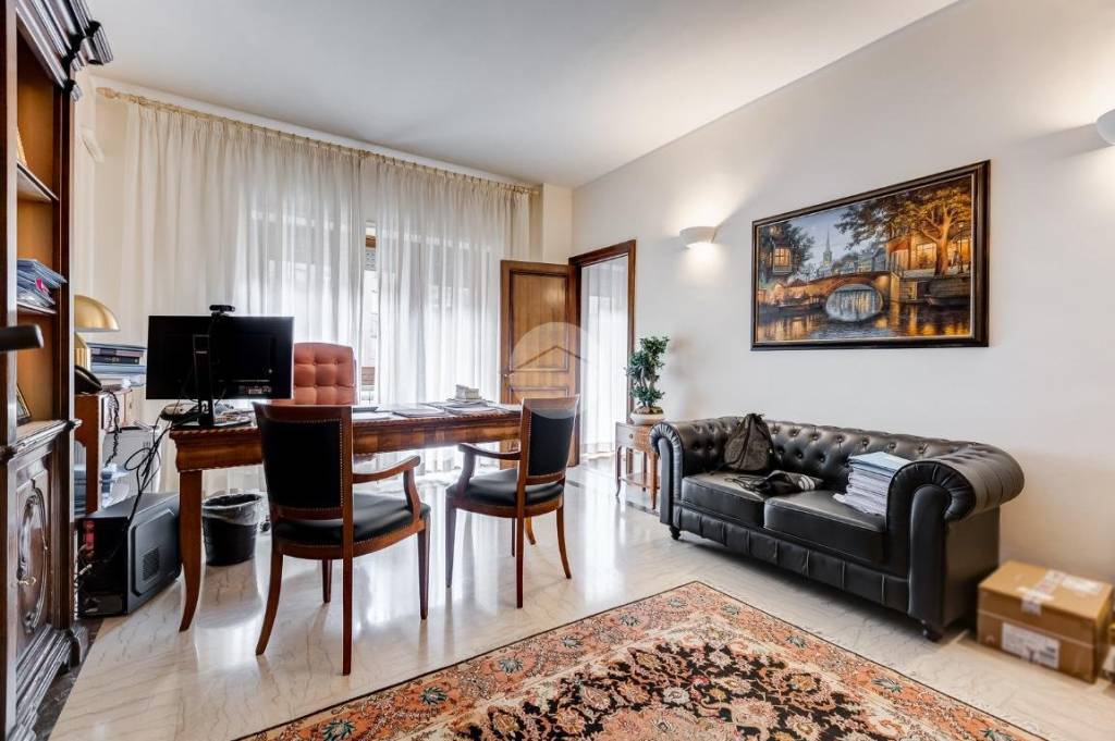 appartamento in vendita a Roma in zona Della Vittoria