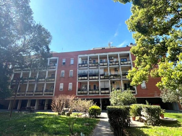 appartamento in vendita a Roma in zona Spinaceto