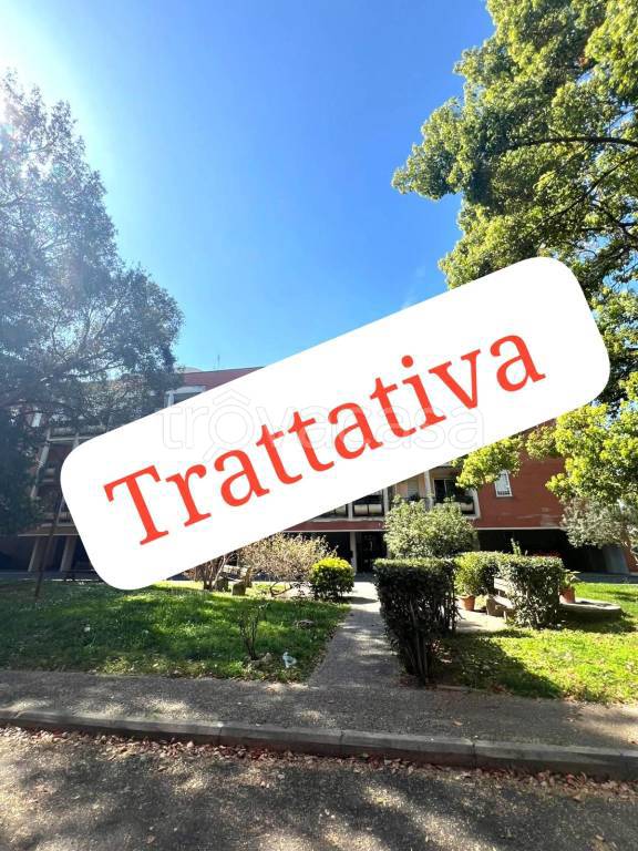 appartamento in vendita a Roma in zona Spinaceto