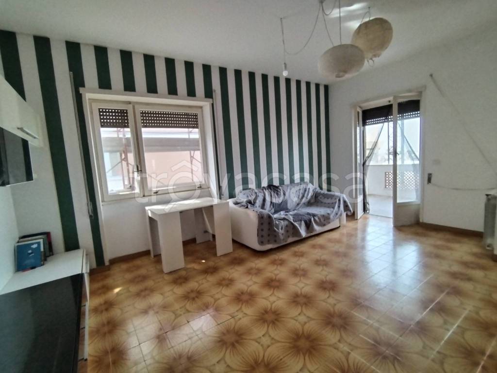 appartamento in vendita a Roma in zona Ostia