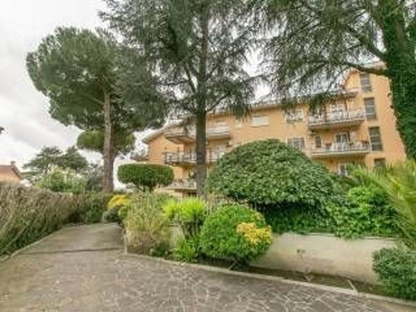 appartamento in vendita a Roma in zona Casal Morena