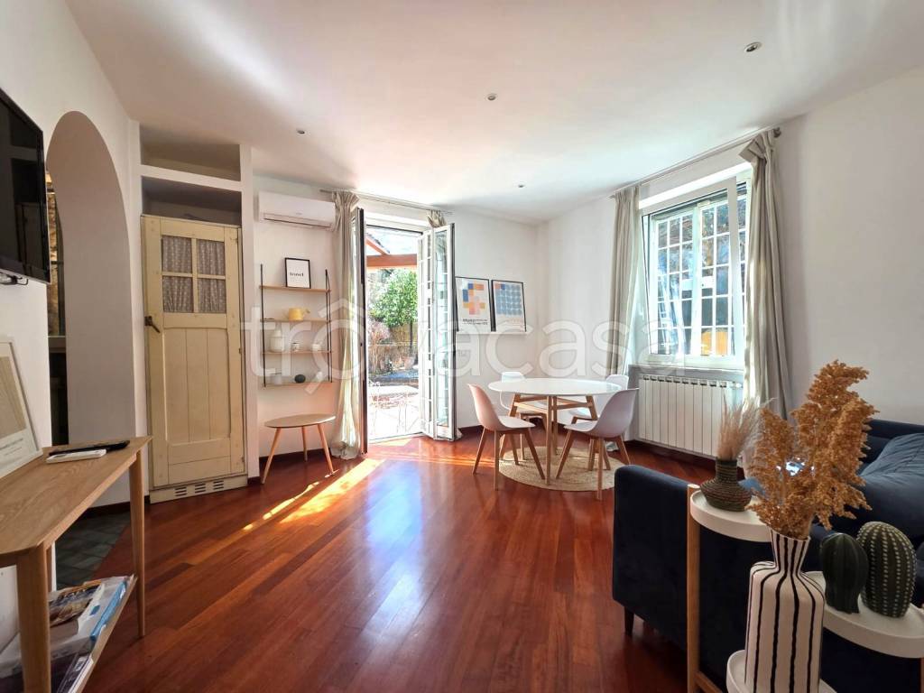 appartamento in vendita a Roma in zona Gianicolense