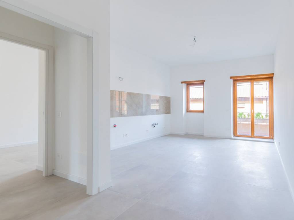 appartamento in vendita a Roma in zona Torre Angela