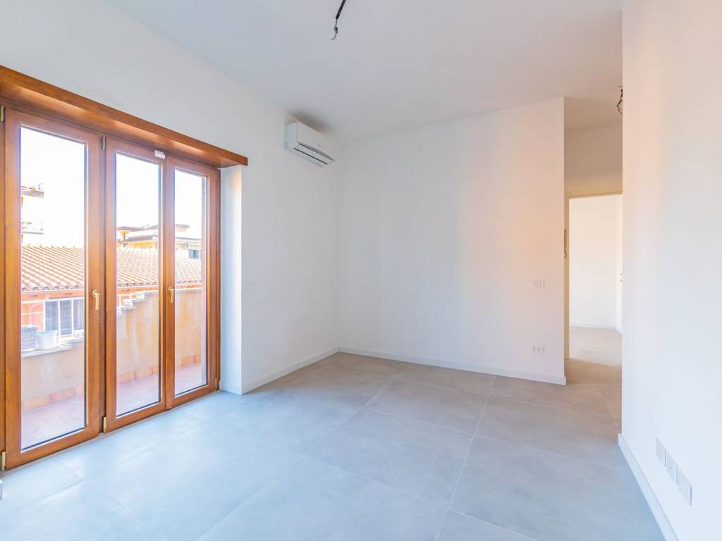 appartamento in vendita a Roma in zona Torre Angela