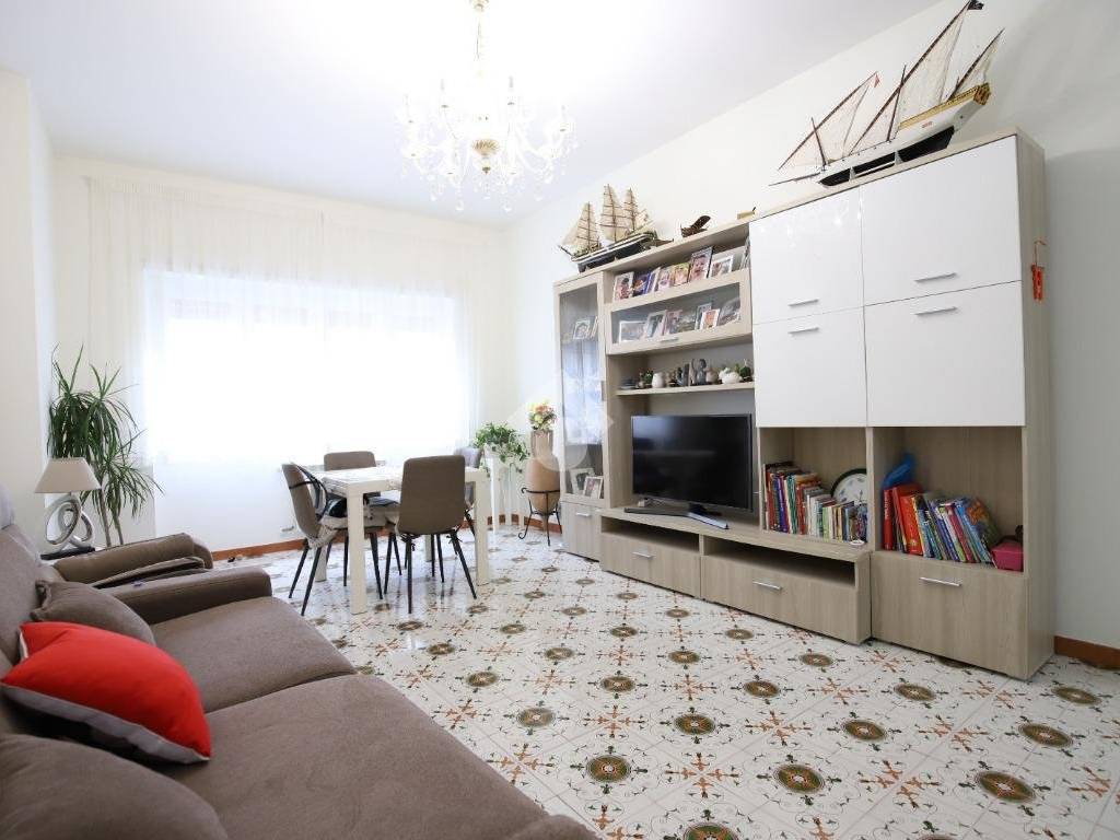 appartamento in vendita a Roma in zona Ostia