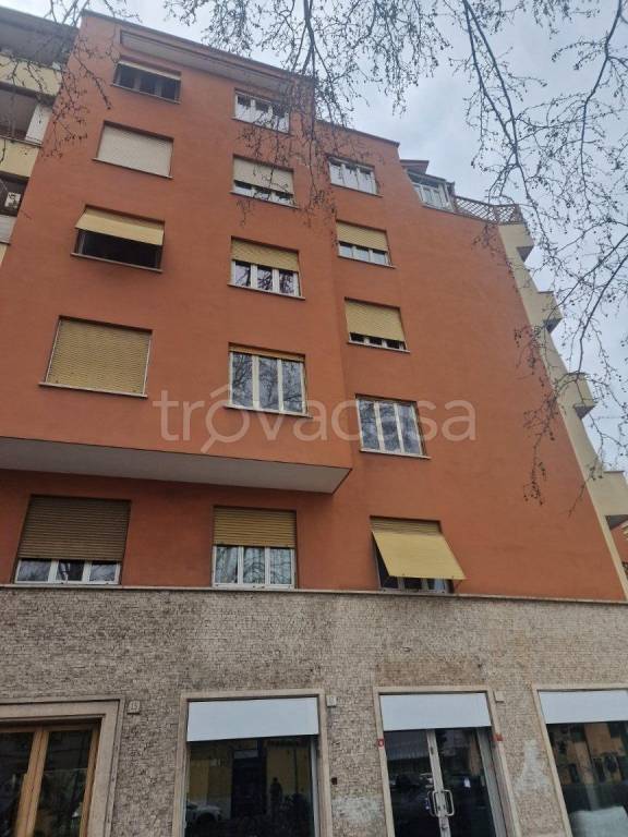 appartamento in vendita a Roma in zona Tuscolano