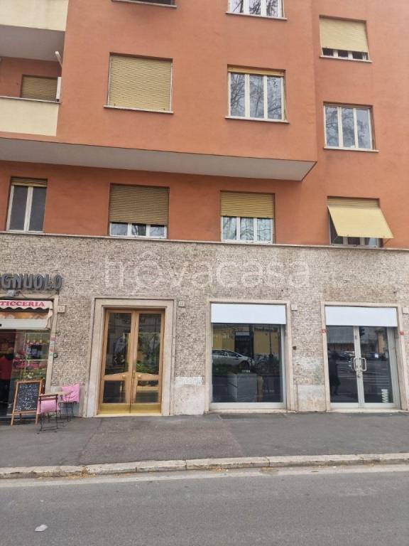 appartamento in vendita a Roma in zona Tuscolano