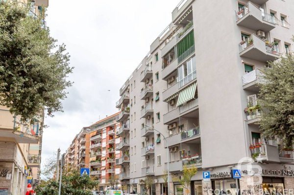 appartamento in vendita a Roma in zona Appio Claudio