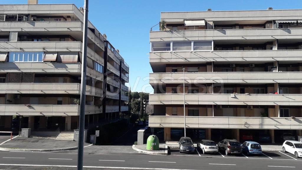 appartamento in vendita a Roma in zona Ponte di Nona