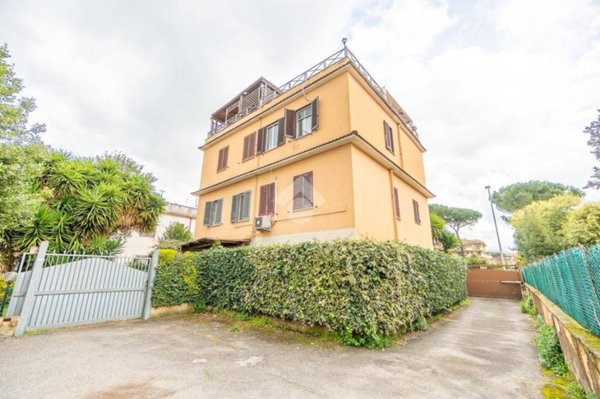 appartamento in vendita a Roma in zona Casal Morena