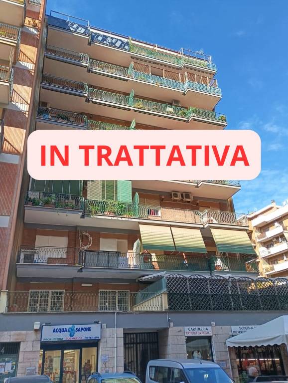 appartamento in vendita a Roma in zona Prenestino-Labicano