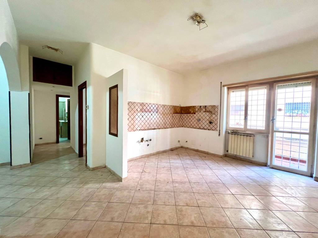 appartamento in vendita a Roma in zona Ostia
