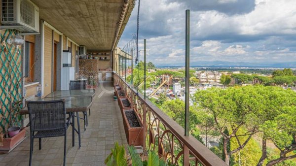 appartamento in vendita a Roma in zona Tor di Quinto