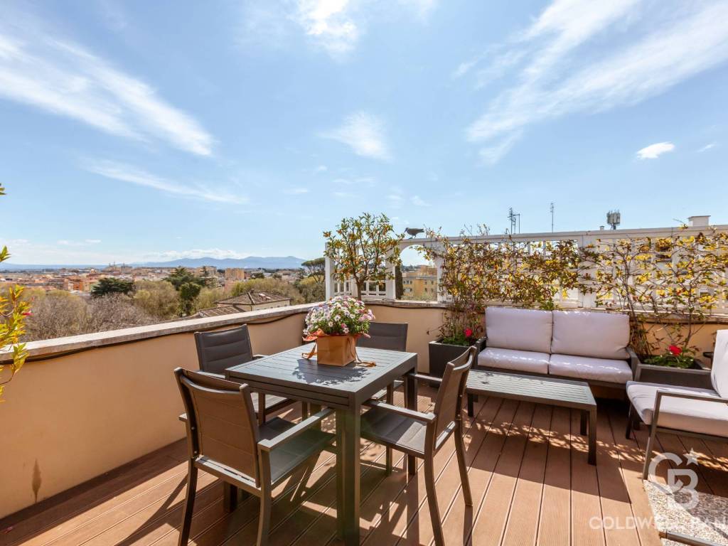 appartamento in vendita a Roma in zona Trieste