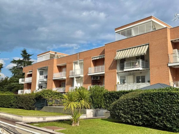 appartamento in vendita a Roma in zona San Basilio