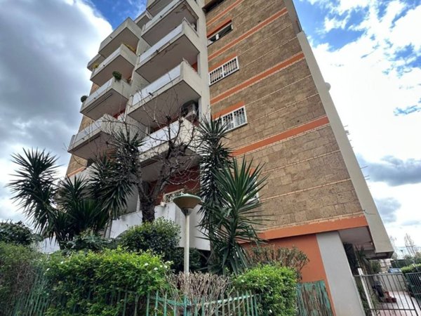 appartamento in vendita a Roma in zona Prenestino-Labicano