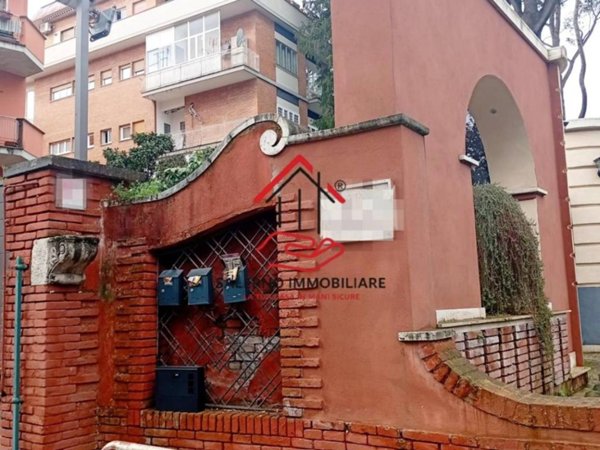 appartamento in vendita a Roma in zona Tor di Quinto