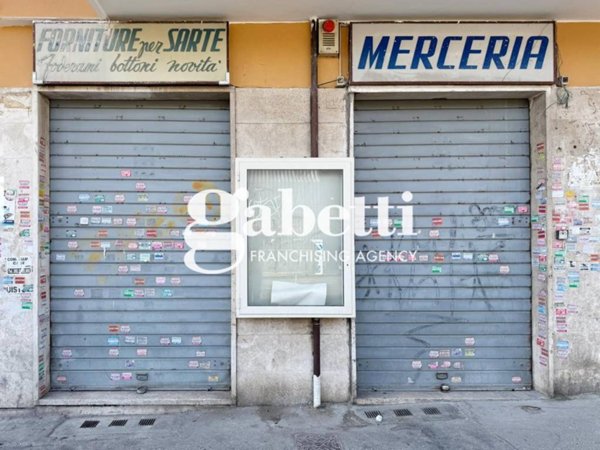 negozio in vendita a Roma in zona Collatino