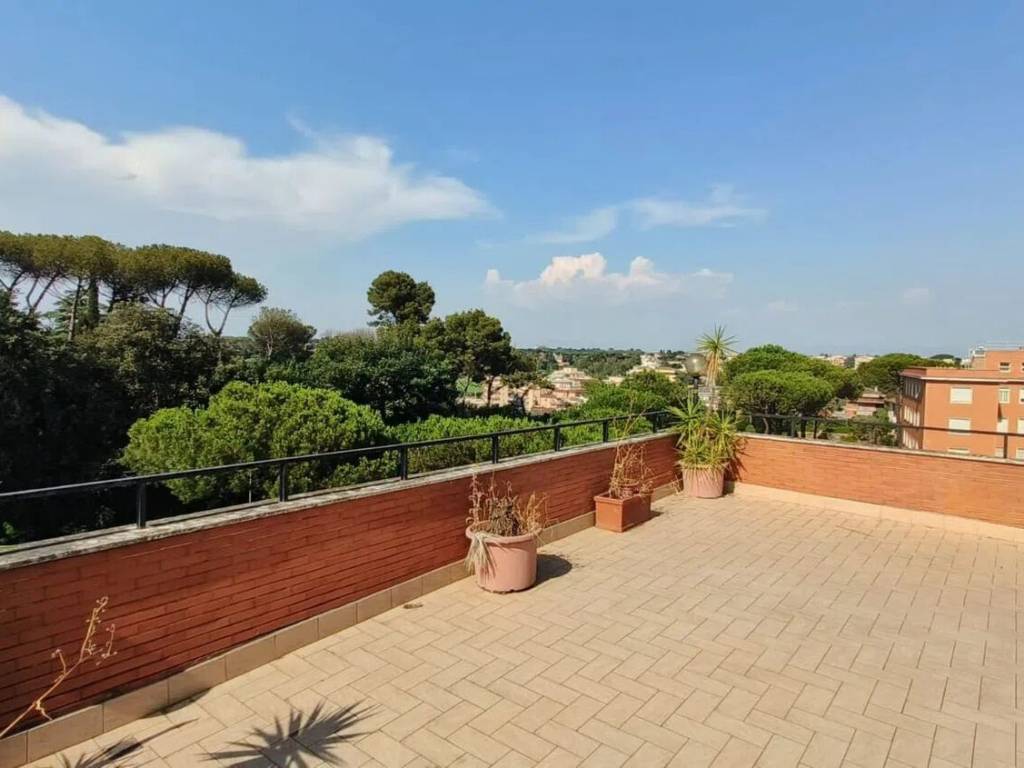 appartamento in vendita a Roma in zona Gianicolense