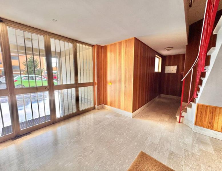 appartamento in vendita a Roma in zona Tor de' Cenci