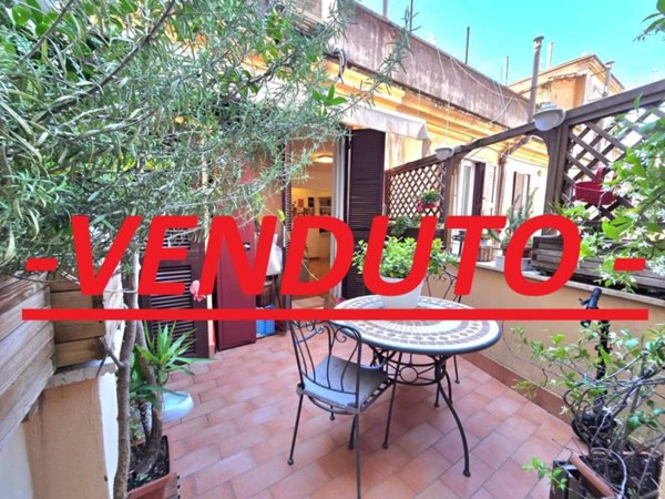 appartamento in vendita a Roma in zona Appio Latino