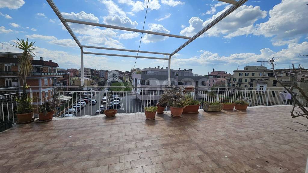 appartamento in vendita a Roma in zona Alessandrino