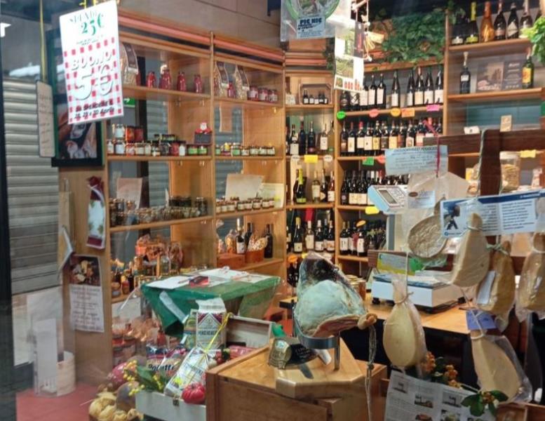 negozio in vendita a Roma in zona Trieste