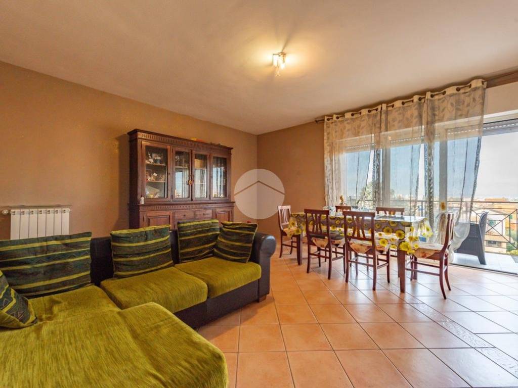 appartamento in vendita a Roma in zona Finocchio