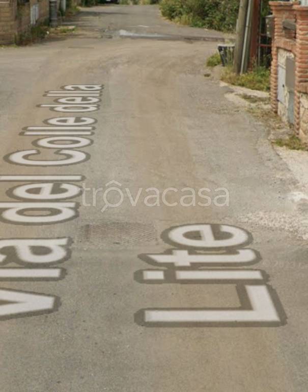 casa indipendente in vendita a Roma in zona Finocchio