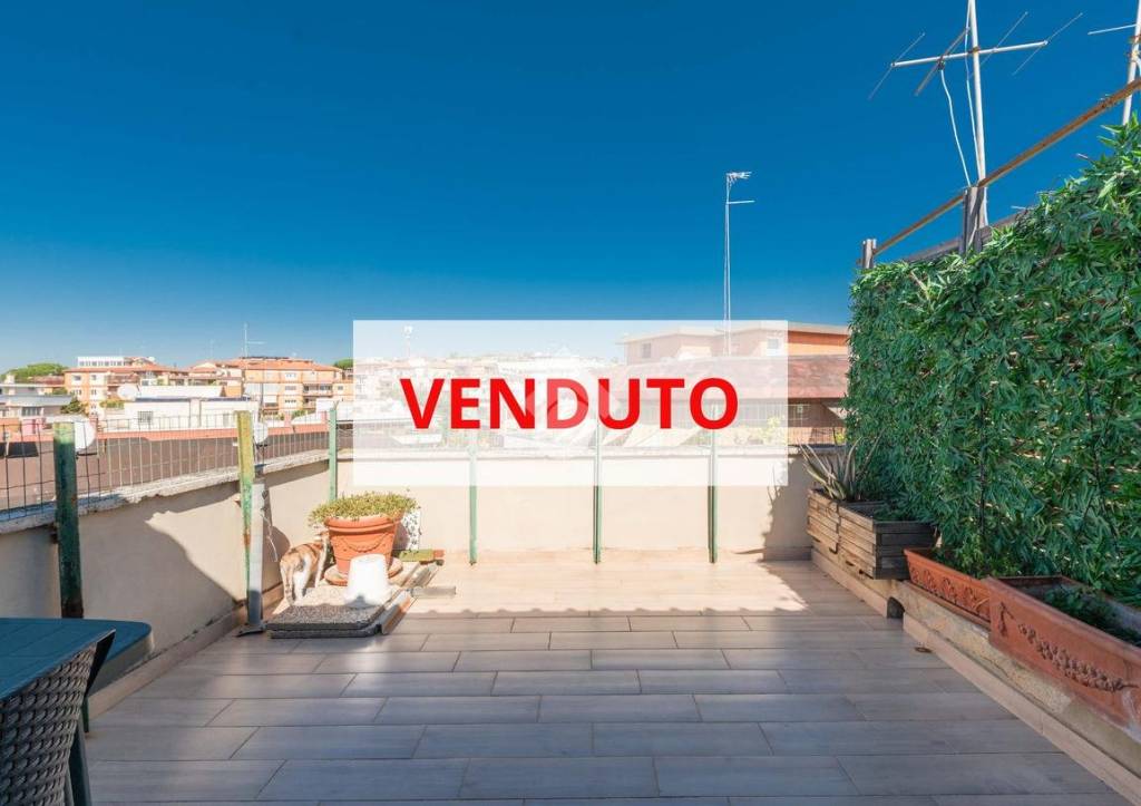 appartamento in vendita a Roma