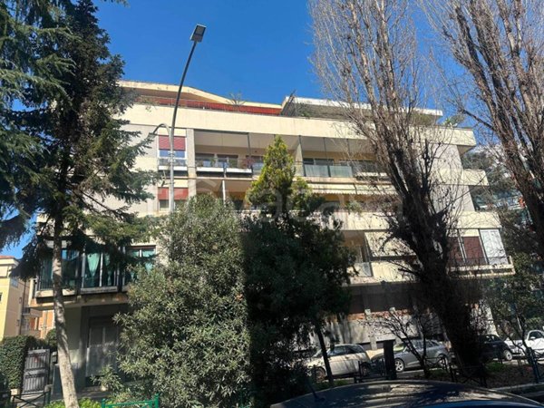 appartamento in vendita a Roma in zona Tor di Quinto