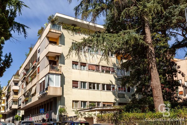 appartamento in vendita a Roma in zona Tor di Quinto
